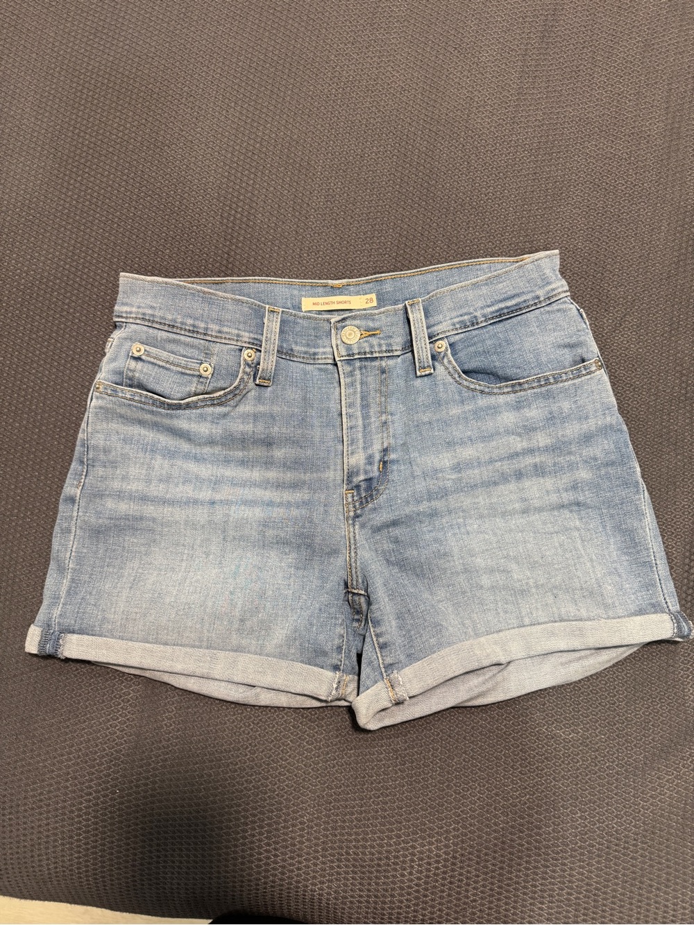 Levi’s Mid Length Light Blue Denim Shorts 28